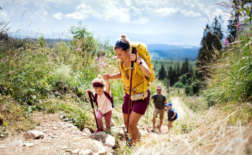 Picture of: Tips for hiking with kids this summer – Raising Arizona Kids Magazine